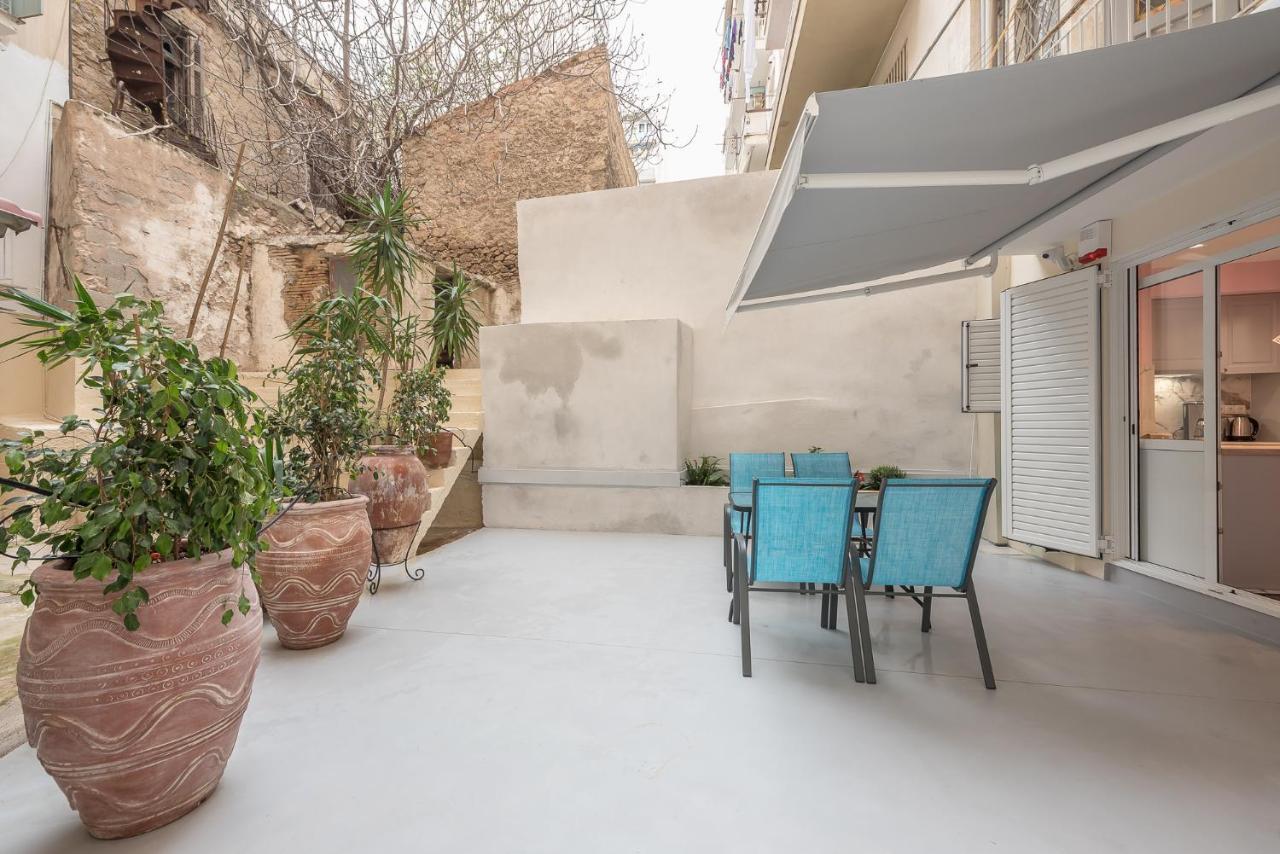 The Courtyard Oasis Daire Atina Dış mekan fotoğraf