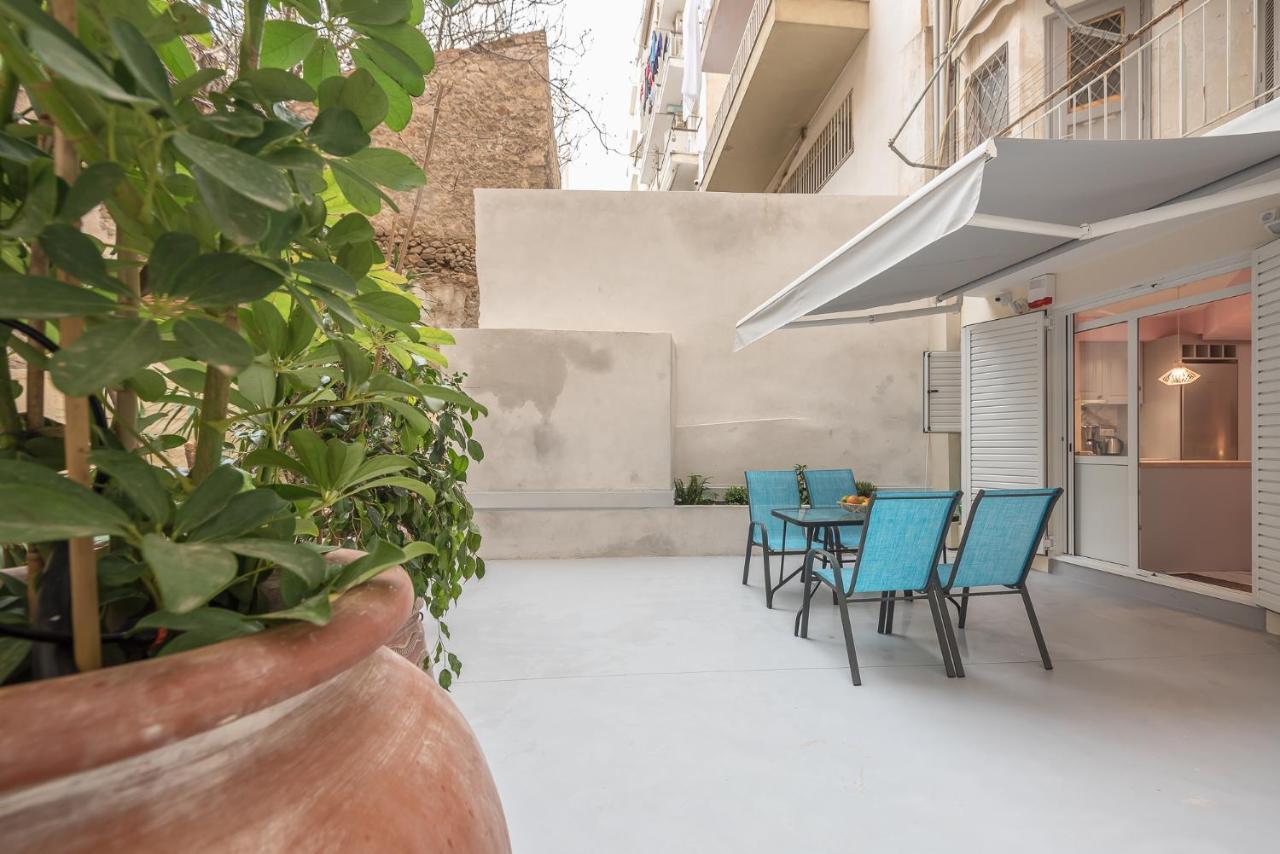 The Courtyard Oasis Daire Atina Dış mekan fotoğraf