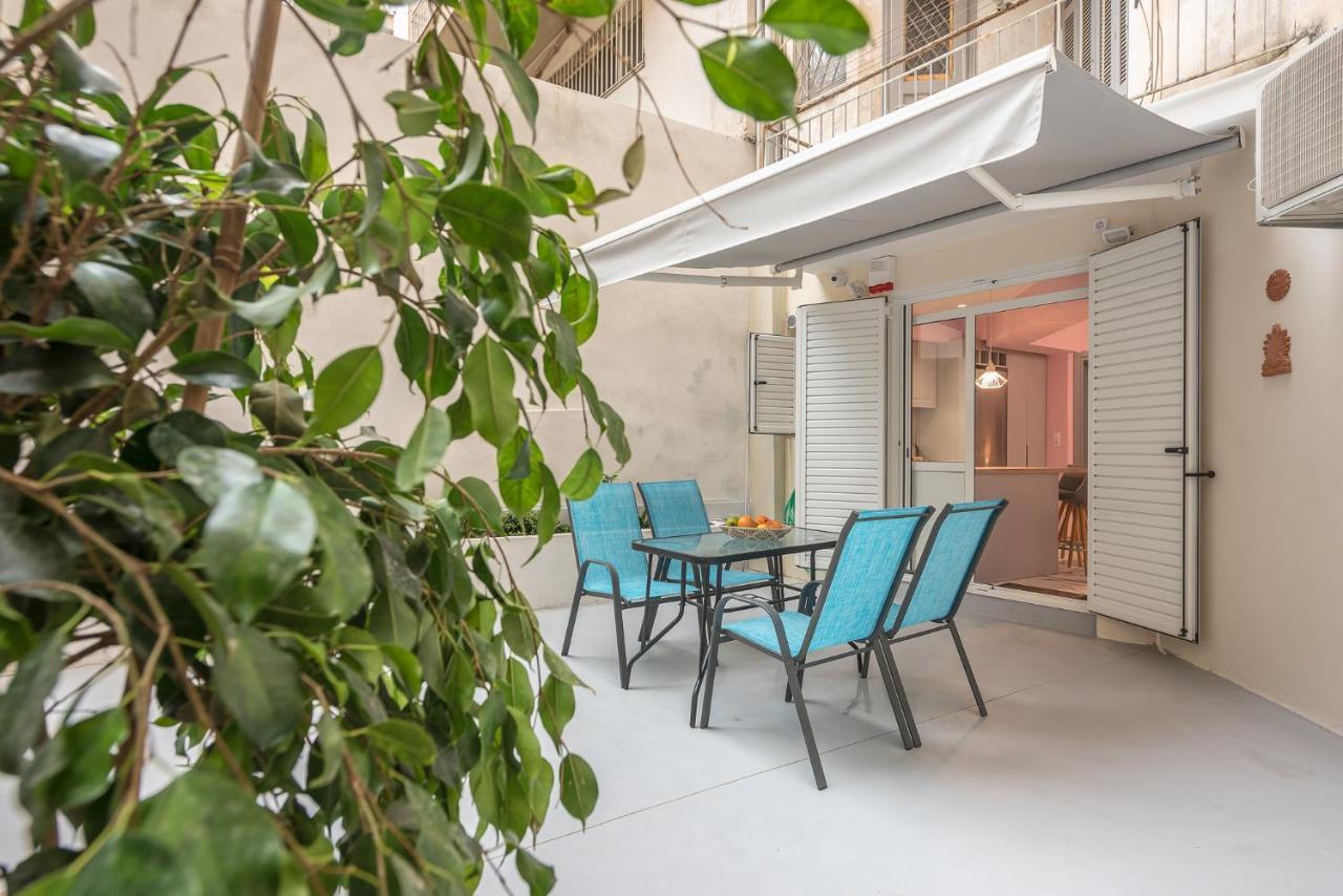 The Courtyard Oasis Daire Atina Dış mekan fotoğraf